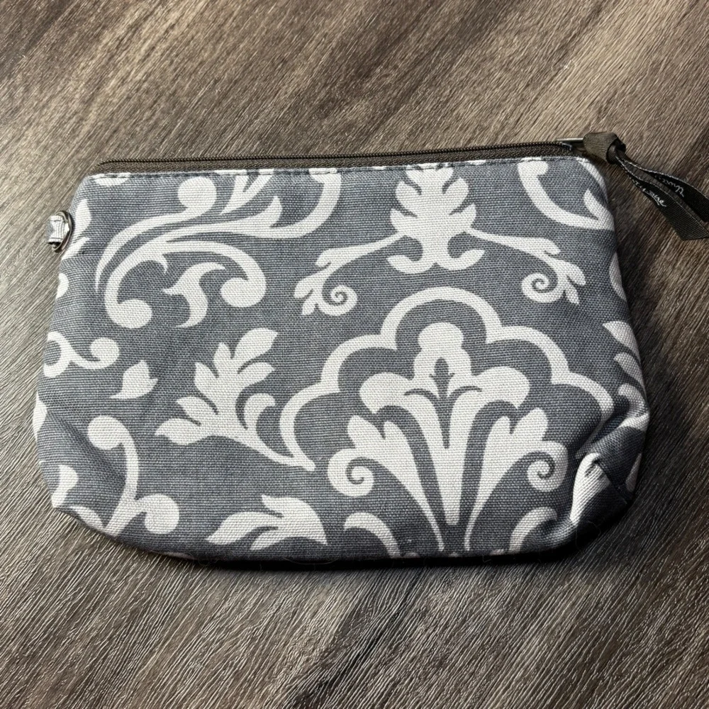 Vera Bradley Puffy Pink Cosmetic Bag & Thirty One Gray Damask Pouch Set, Makeup